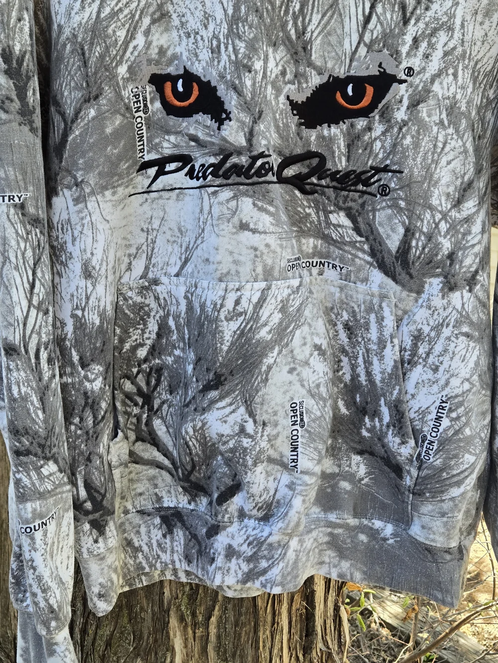Predator Quest Camo Hoodie with Orange Eye Graphic Cabelas Large